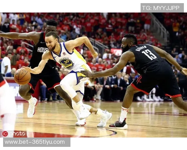 斯潘塞出战102分钟勇士每百回合净胜对手超25分展现强大实力