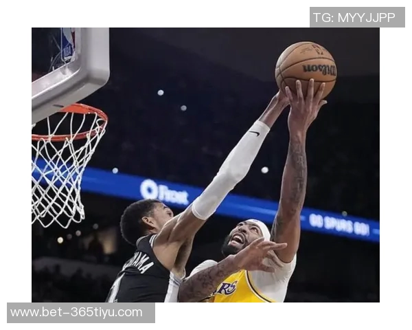 锡安强势隔扣文班遭羞辱文班四记大帽霸气反击引发热议 锡安强势隔扣文班遭羞辱文班四记大帽霸气反击引发热议