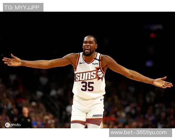 约基奇盛赞杜兰特关键时刻的绝佳表现称其为传奇球员 约基奇盛赞杜兰特关键时刻的绝佳表现称其为传奇球员