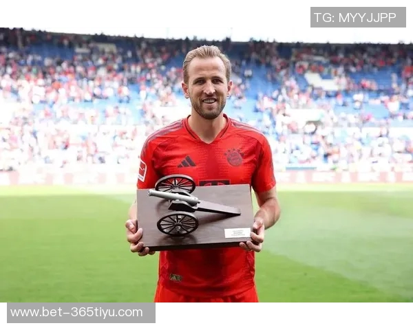 凯恩本赛季德甲表现惊艳每33分钟参与1球状态火热