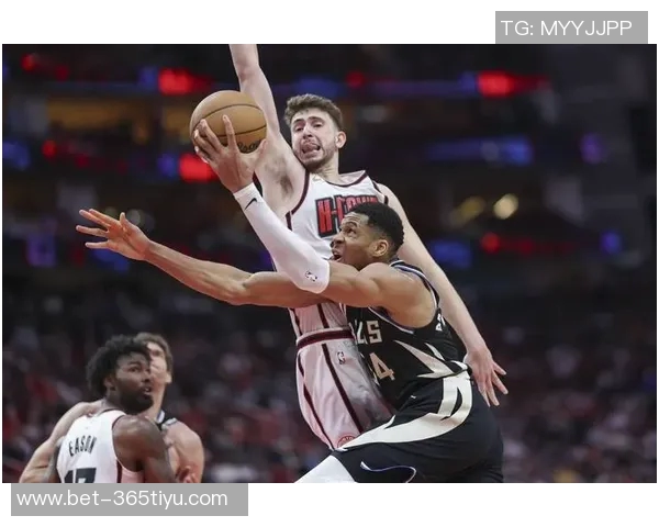 申京生涯突破2500分1000助攻成就历史第三年轻仅次于詹姆斯和字母哥