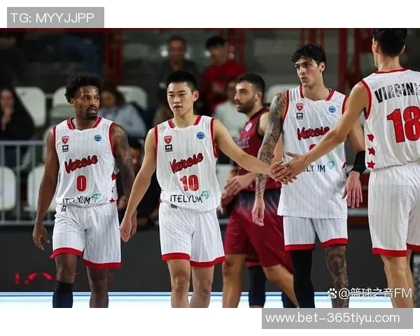 赵维伦在旧金山大学训练照曝光展现强壮身材引发网友热议 赵维伦在旧金山大学训练照曝光展现强壮身材引发网友热议